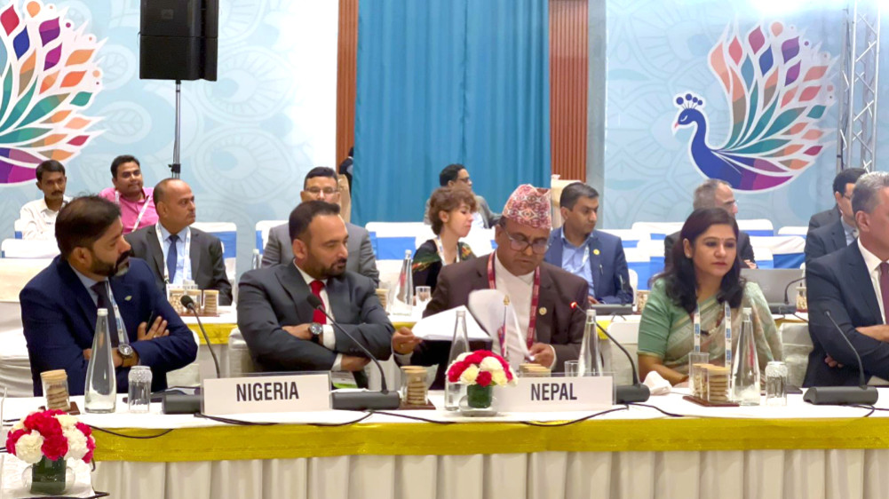 पोखरा र गौतमबुद्ध अन्तर्राष्ट्रिय विमानस्थल चलाउन छिमेकी देशको सहयोग चाहिएको छ ः मन्त्री पाण्डे