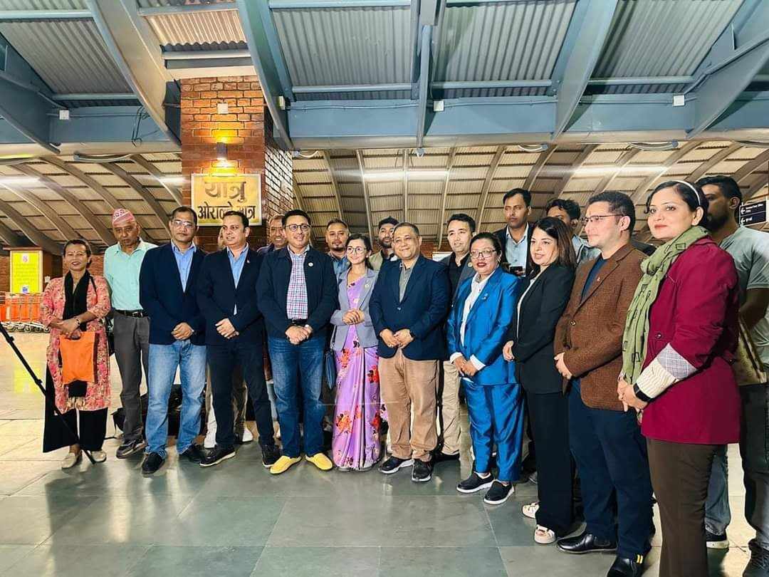 रास्वपाका नेताहरू चीन भ्रमणमा