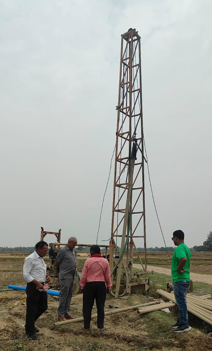 सिद्धार्थनगरमा सिंचाईका लागि धमाधम बोरिङ जडान गरिँदै