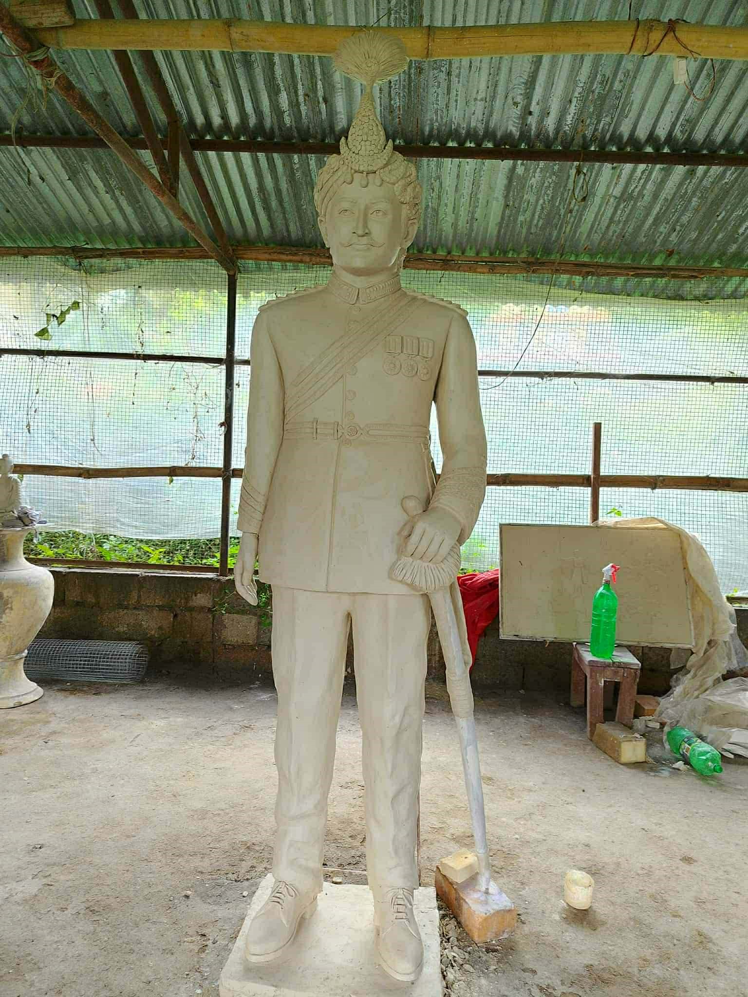 बहादुर कर्णेल’ को सालिक निर्माणका लागि रेशम रायमाझीबाट आर्थिक सहयोग