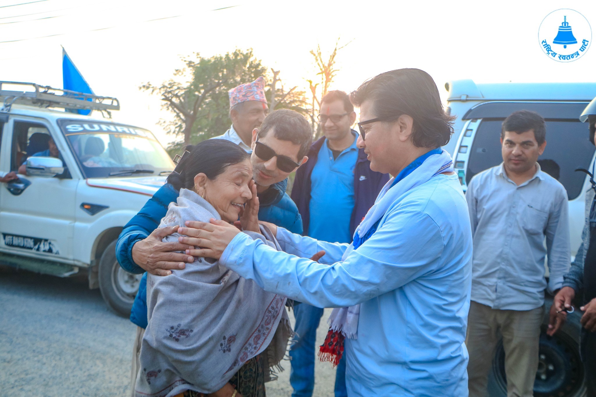 मतदाताको मन जित्दै रास्वपा उम्मेदवार थापा